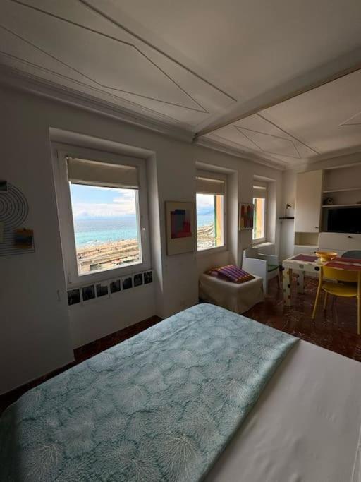 Attico Sul Porticciolo Antico Di Camogli Apartment Luaran gambar