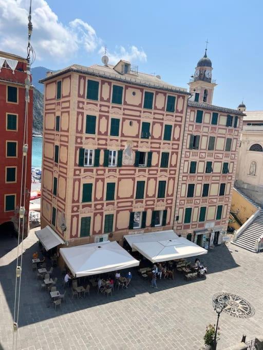 Attico Sul Porticciolo Antico Di Camogli Apartment Luaran gambar